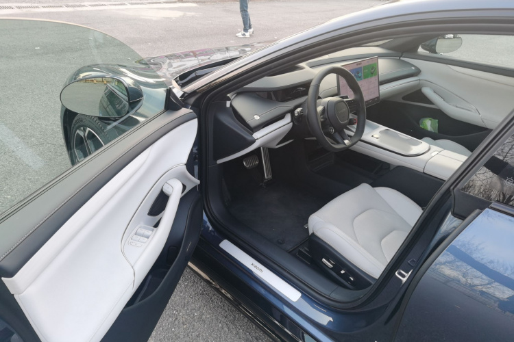 小米汽车 小米SU7 2024款 四驱超长续航高阶智驾Max版中控内饰7003