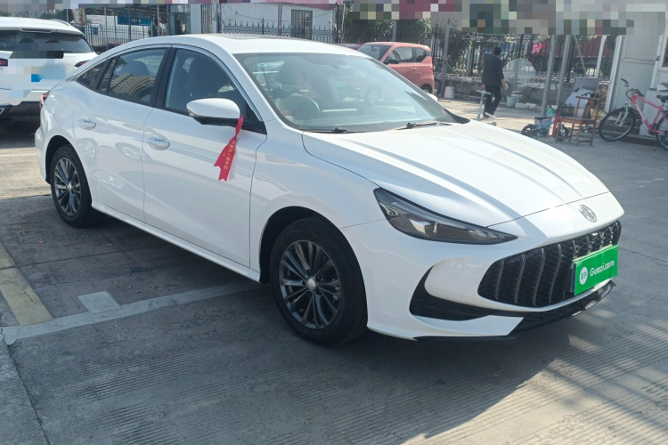 名爵 MG5 2025款 180DVVT 全球豪华版车身外观3