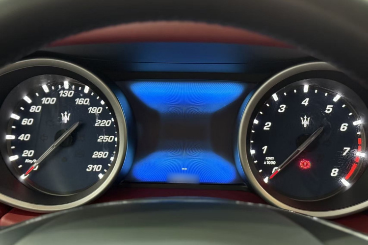 玛莎拉蒂 Ghibli 2017款 3.0T 标准版中控内饰7001