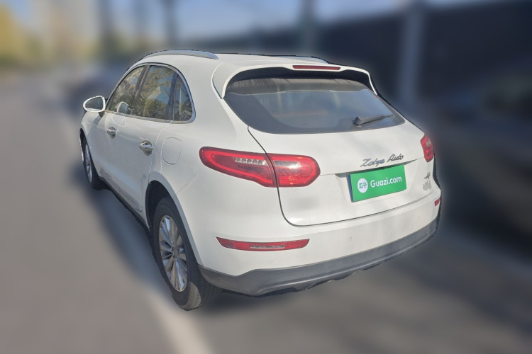 众泰SR9 2017款 2.0T 自动极致之路版车身外观5