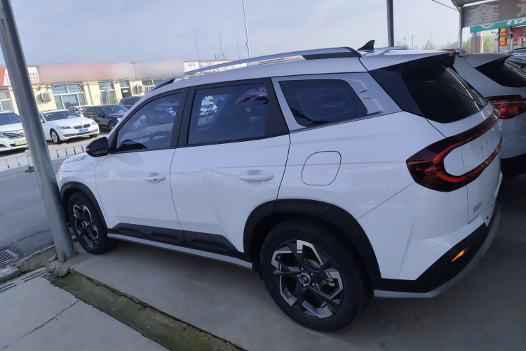 北京现代ix35 2023款 沐飒 2.0L 豪华版DLX车身外观6003