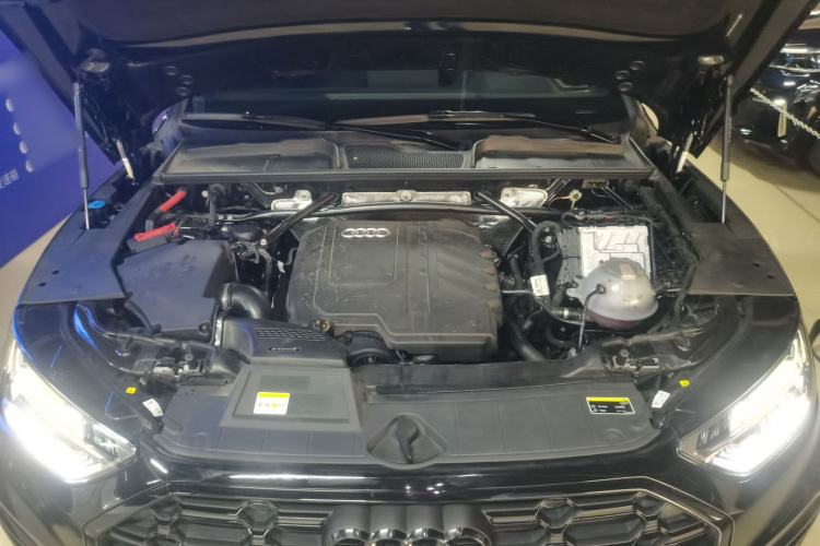 奥迪Q5L 2025款 45 TFSI 豪华动感型局部细节24
