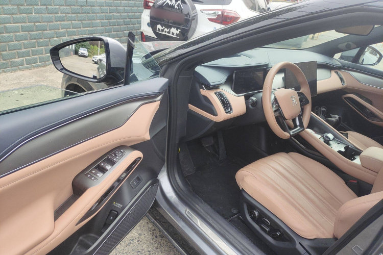 比亚迪 宋L EV 2024款 662km 卓越型中控内饰7003