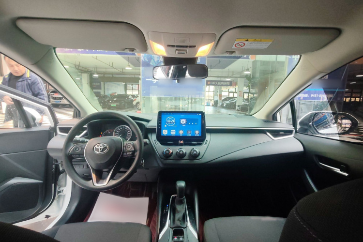 丰田 卡罗拉 2019款 1.2T S-CVT GL先锋版中控内饰7001