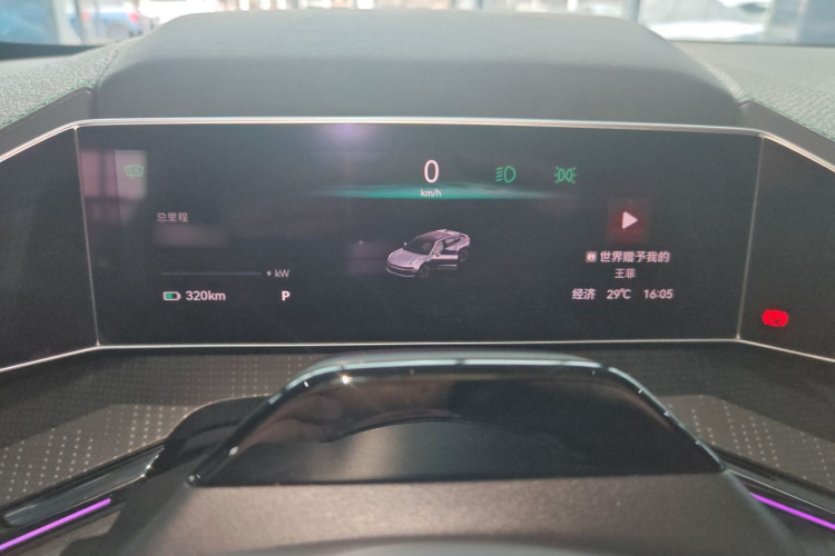 极氪001 2023款 WE版 86kWh局部细节14