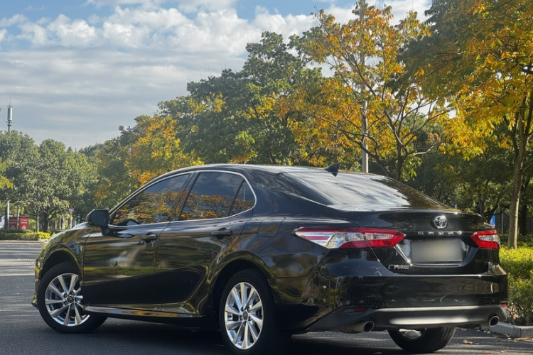 丰田 凯美瑞 2022款 2.0GVP 领先版车身外观6004