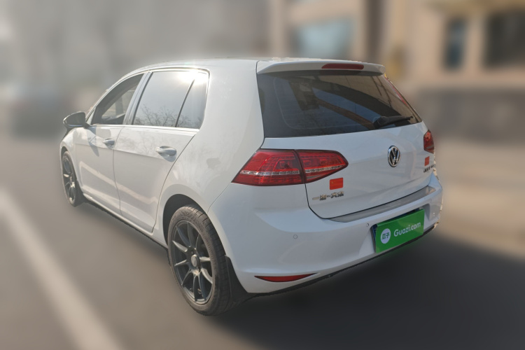 大众 高尔夫 2014款 1.4TSI 自动舒适型车身外观5