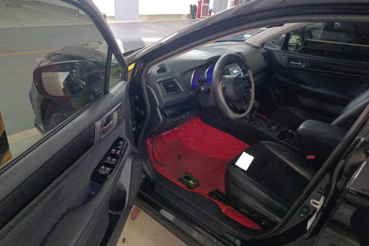 斯巴鲁 力狮 2020款 改款 2.5i 荣耀限量版 EyeSight中控内饰20