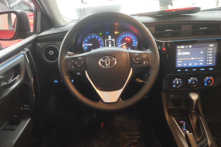 丰田 雷凌 2018款 185T CVT尊贵版 国V局部细节13