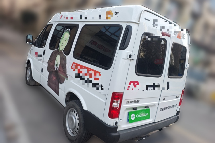 江铃 特顺 2021款 2.8T空间王普通款短轴中高顶6座柴油国VI JX493车身外观5