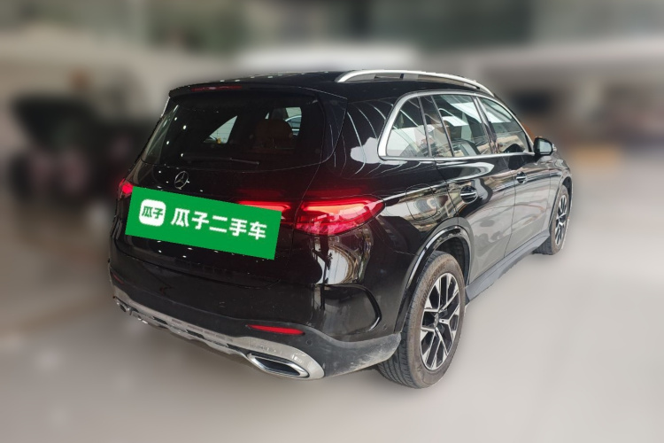 奔驰GLC 2023款 GLC 260 L 4MATIC 豪华型 5座车身外观7