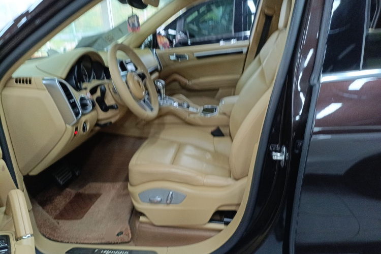 保时捷 2016款 Cayenne 3.0T中控内饰19
