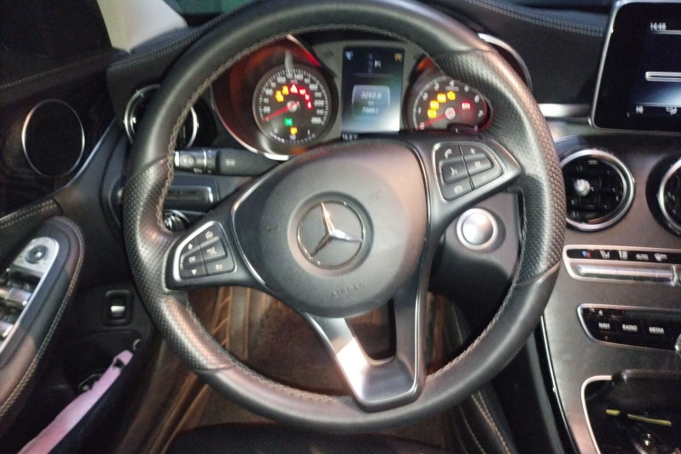 奔驰C级 2016款 C 200 L 运动型中控内饰13