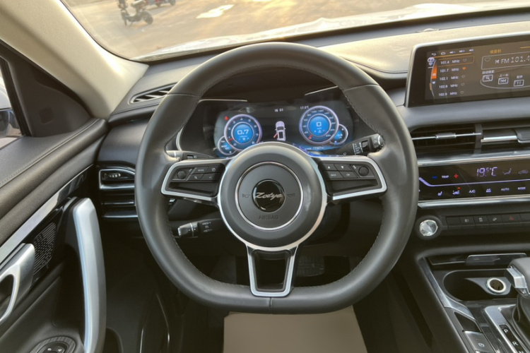 众泰T500 2018款 1.5T 自动智能互联尊贵型局部细节13