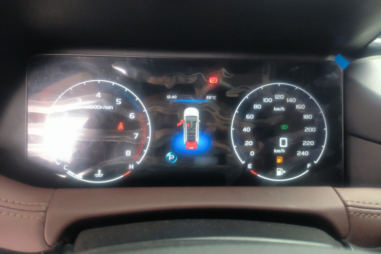 吉利汽车 豪越 2022款 1.8TD 自动尊贵型 7座局部细节14