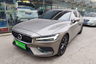 沃尔沃S60 2021款 T4 智逸豪华版