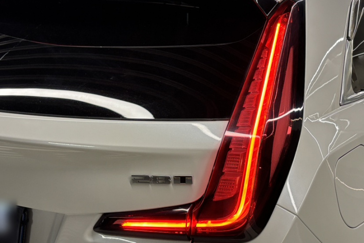 凯迪拉克XT4 2018款 28T 两驱领先型车身外观6006