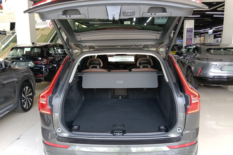 沃尔沃XC60 2018款 T5 四驱智逸版中控内饰23