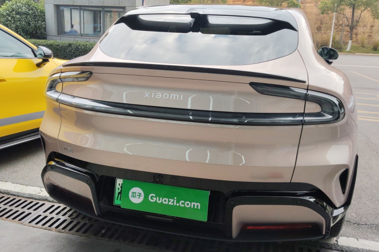 小米汽车 小米YU7 2025款 超长续航高性能四驱Max版车身外观6