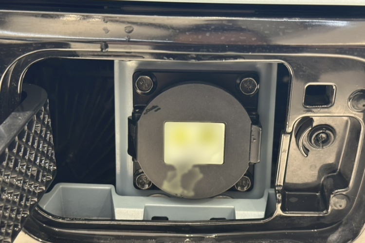 五菱汽车 宏光MINIEV 2020款 悦享款 磷酸铁锂车身外观6006