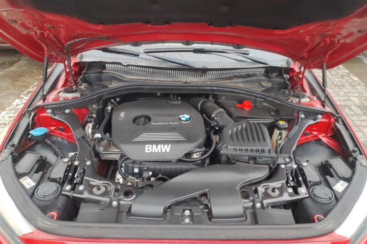 宝马1系 2017款 118i 时尚型机舱底盘24