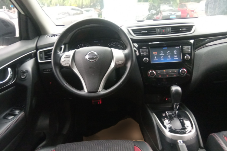 日产 逍客 2017款 2.0L CVT豪华版 国V局部细节13