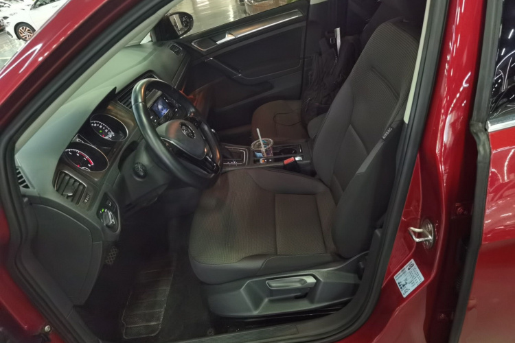大众 高尔夫 2016款 230TSI 自动舒适型中控内饰19
