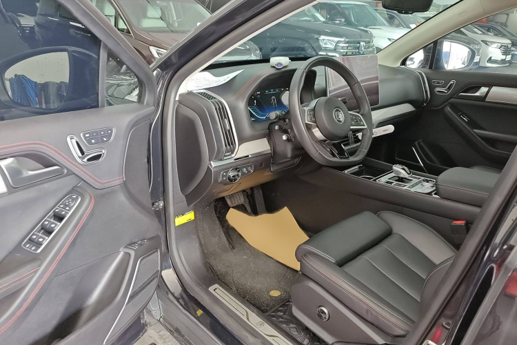 比亚迪 唐新能源 2018款 DM 2.0T 全时四驱智联创领型 5座 国V中控内饰7003