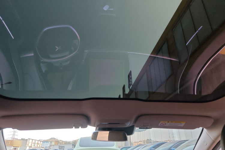 小鹏P7 2022款 480N+局部细节22