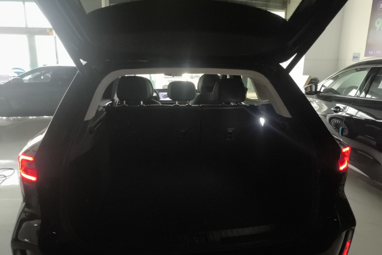 星途凌云 2025款 400T 四驱星尊版机舱底盘23