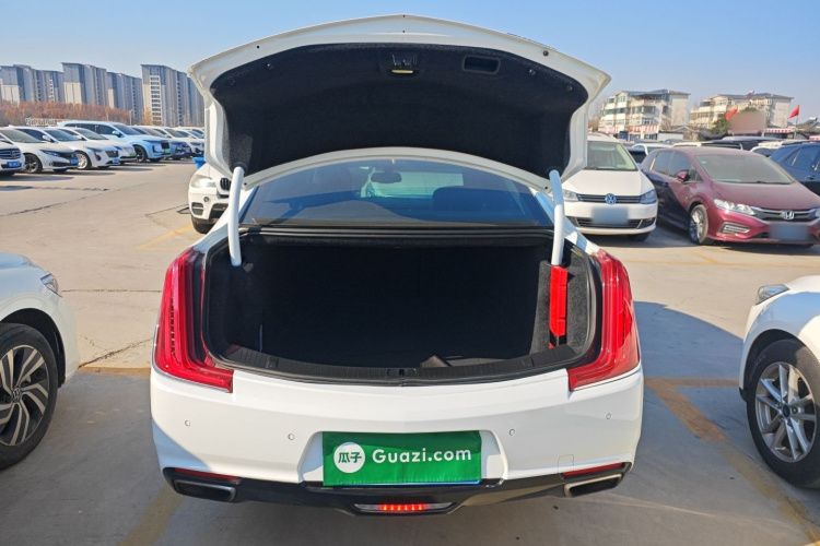 凯迪拉克XTS 2018款 28T 精英型机舱底盘23