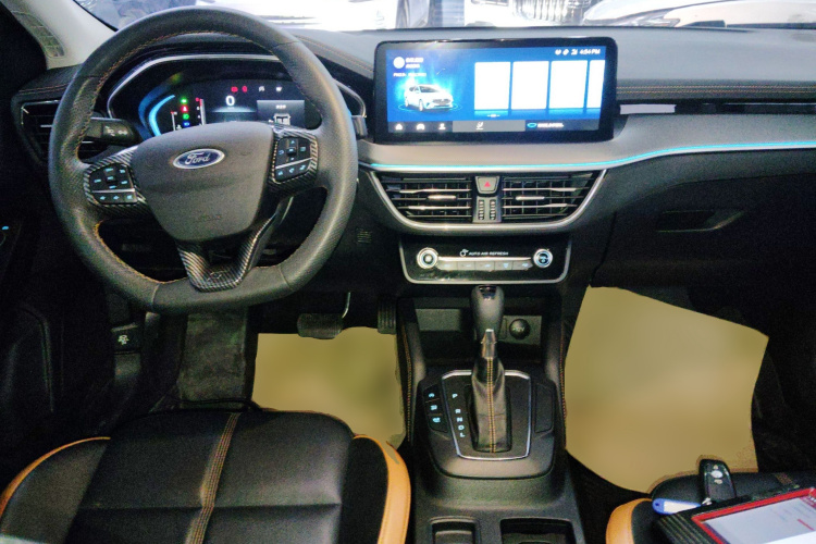 福特 福克斯 2022款 三厢 EcoBoost 180 自动竞速版中控内饰12