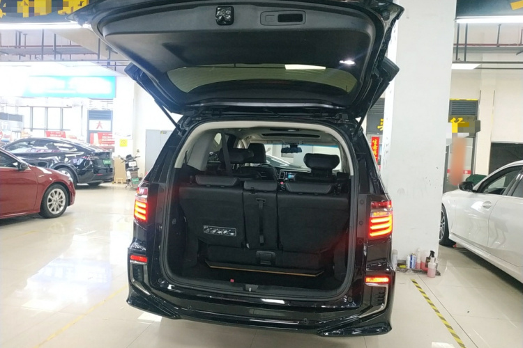 本田 艾力绅 2019款 2.0L 混动豪华版局部细节23