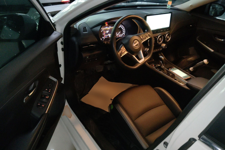 日产 轩逸 2023款 1.6L CVT悦享版中控内饰20