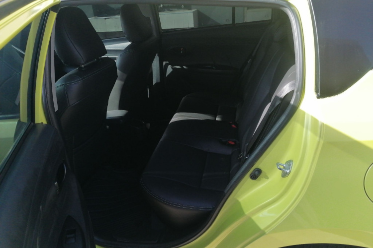 丰田 YARiS L 致炫 2016款 改款 1.5E CVT魅动版中控内饰7004