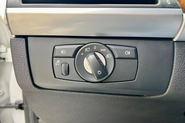 宝马X5(进口) 2013款 xDrive35i 领先型中控内饰7008