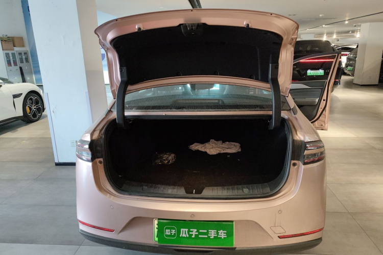 埃安 AION S Plus 2023款 80 科技版 三元锂机舱底盘23