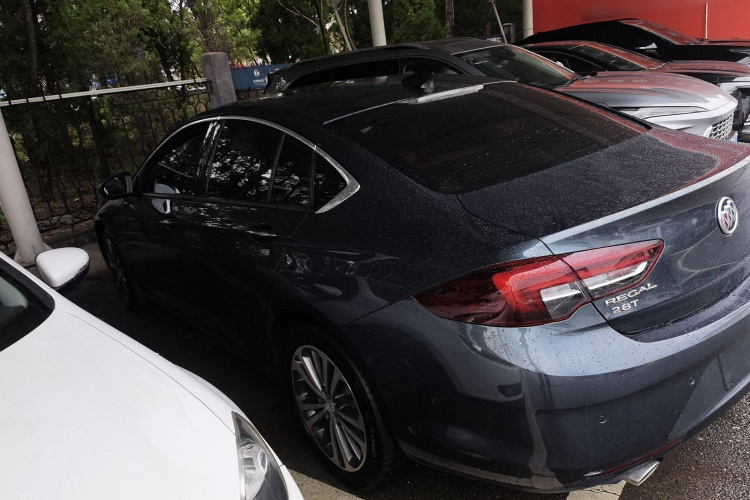 别克 君威 2019款 28T 尊享型 国VI车身外观4