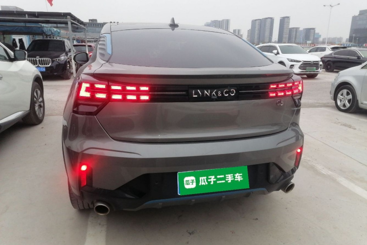 领克05 2020款 2.0TD 两驱耀Halo车身外观6