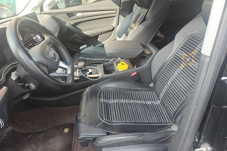 奥迪Q5L 2022款 改款 45T 豪华动感型局部细节19