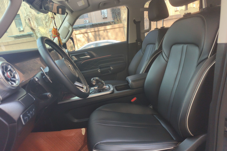 坦克300 2021款 越野版 2.0T 征服者中控内饰19