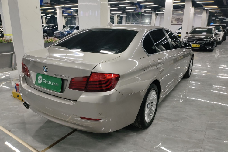 宝马5系 2014款 525Li 领先型车身外观7