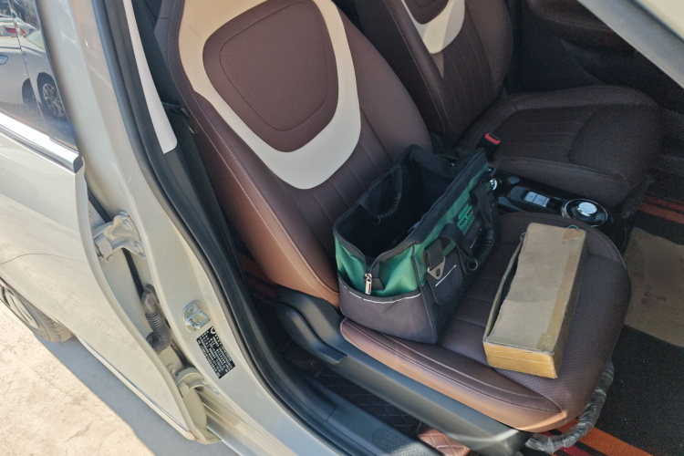 五菱汽车 五菱缤果 2023款 333km 悦享+款局部细节41