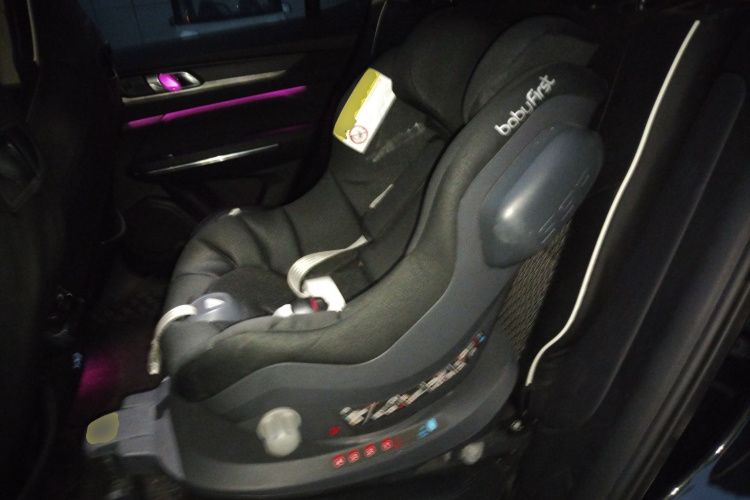 领克01 2021款 2.0TD 两驱型Pro中控内饰21