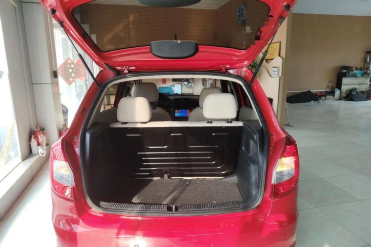 斯柯达 晶锐 2014款 1.4L 自动晶致版局部细节23