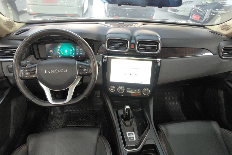 领克02 2019款 1.5T DCT两驱劲版 国VI中控内饰12