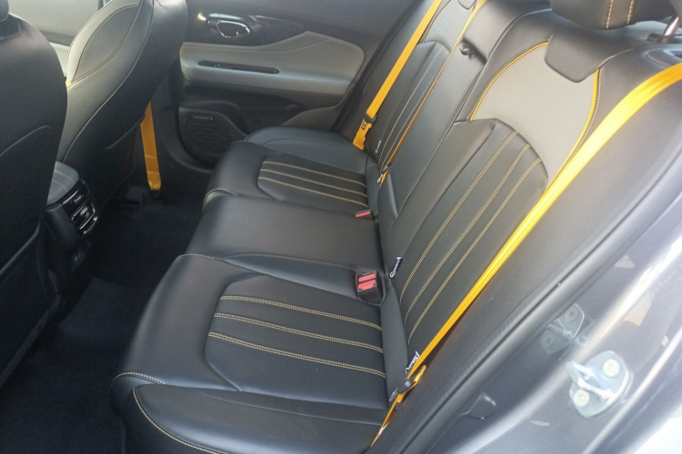 广汽传祺 影豹 2022款 270T DCT J16 R-style赛道版中控内饰21