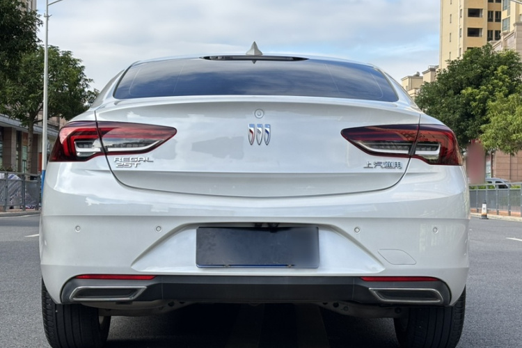 别克 君威 2024款 25T 超享版车身外观6004