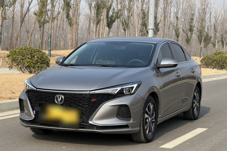 长安 逸动 2020款 PLUS 蓝鲸NE 1.4T GDI DCT尊贵型车身外观6001