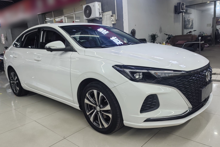 长安 逸动 2020款 PLUS 蓝鲸NE 1.4T GDI DCT旗舰型车身外观6006